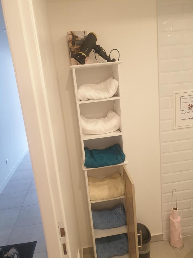 Appartements Renove 2023 Proche Aeroport 5Min, Gare Sncf 2 Min, Tramway Au Pied De L'Immeuble , Parking Possible, Renovated Apartments 2023 Near The Airport 5 Min, Train Station 2 Min, Tram Next To The Building 1 Min, Parking Possible Nice Exterior photo
